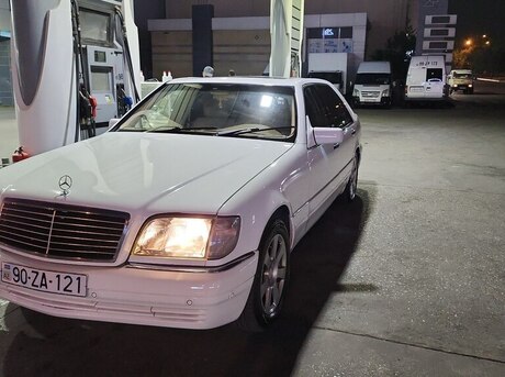 Mercedes S 320