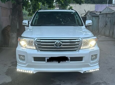 Toyota Land Cruiser 2013