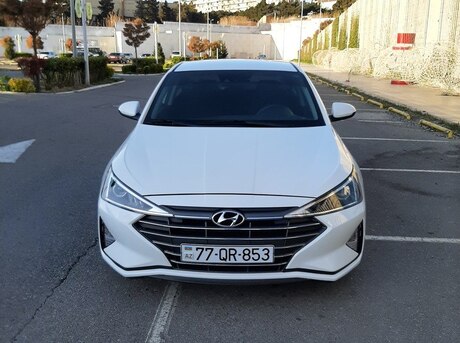 Hyundai Elantra 2020