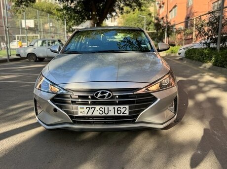 Hyundai Elantra 2019