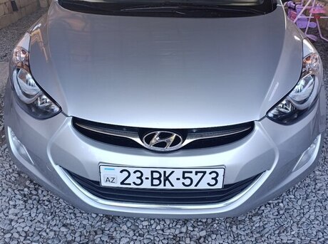 Hyundai Avante 2013