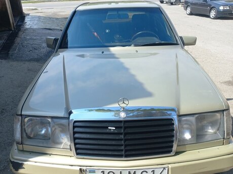 Mercedes E 200 1985