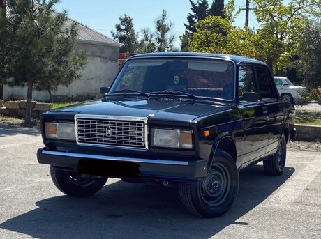 LADA (VAZ) 2107 2010