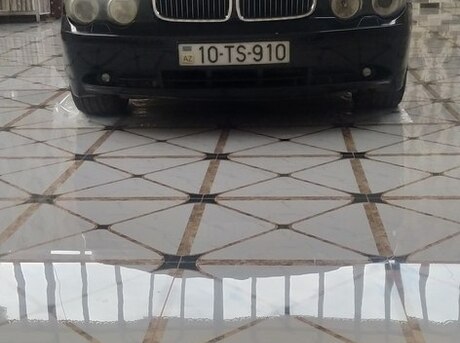 BMW 745