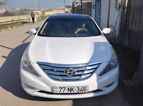 Hyundai Sonata 2010