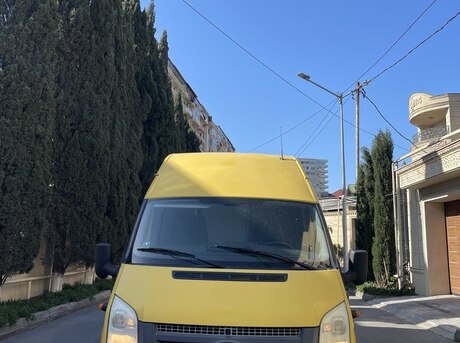 Ford Transit 2011