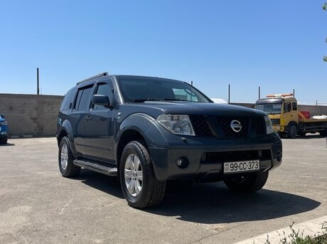 Nissan Pathfinder 2005