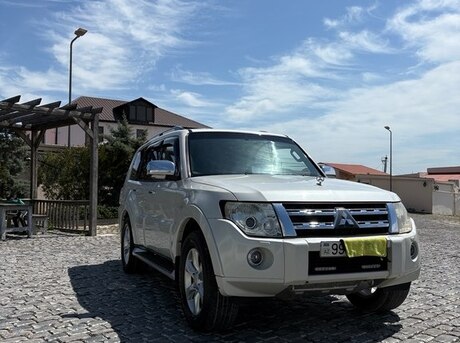 Mitsubishi Pajero 2008