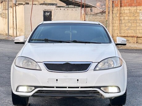 Daewoo Gentra 2014