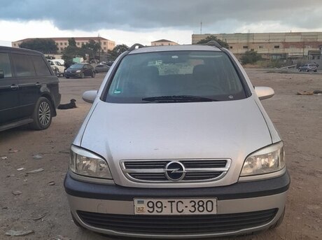 Opel Zafira 2005