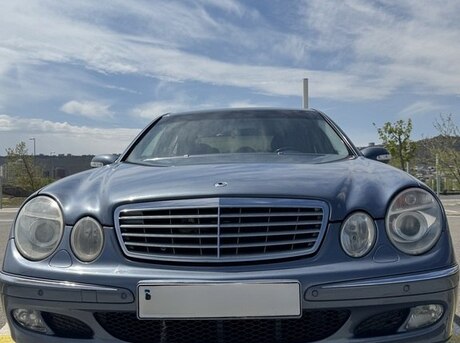 Mercedes E 240 2003