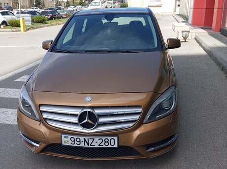 Mercedes B 180 2012