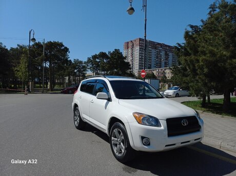Toyota RAV4 2009