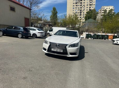 Lexus LS 460 2012