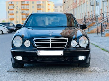 Mercedes E 220 d 2001