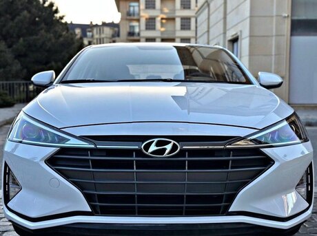 Hyundai Elantra 2021