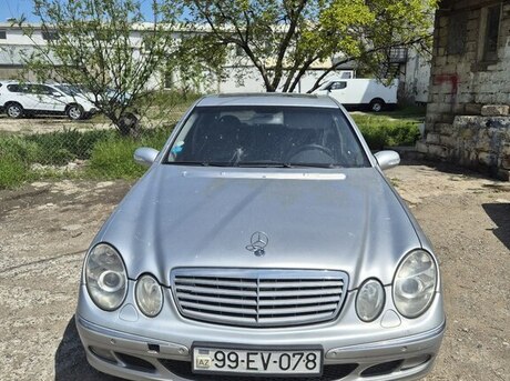 Mercedes E 270 2004