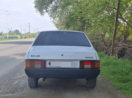 LADA (VAZ) 21099 2000