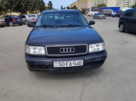 Audi  1992