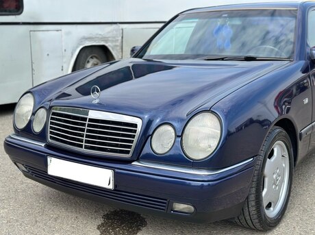 Mercedes E 240 1998