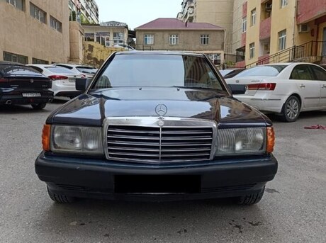 Mercedes 190 1990