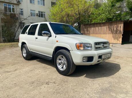Nissan Pathfinder 2001