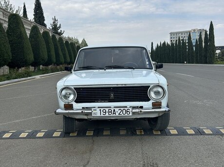 LADA (VAZ) 2111 1980