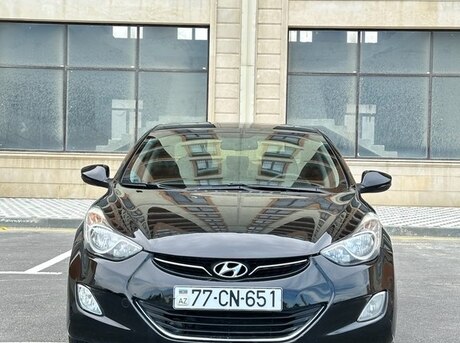 Hyundai Elantra 2012
