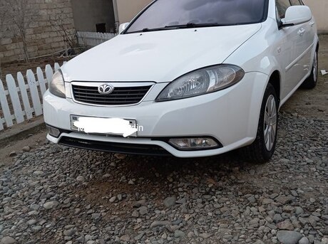 Daewoo Gentra 2014