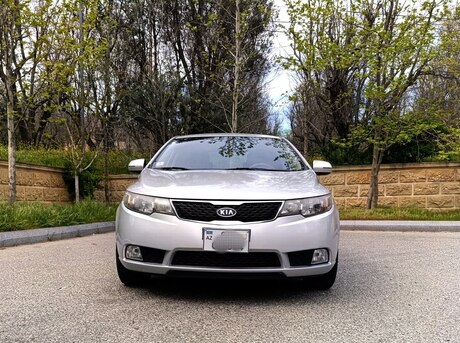 Kia K3 2011