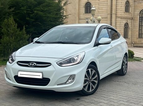Hyundai Accent 2015