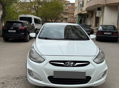 Hyundai Accent 2013
