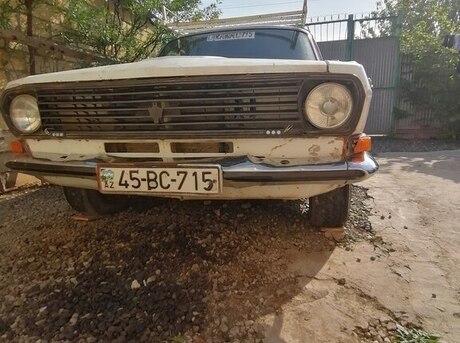 GAZ 24 1989