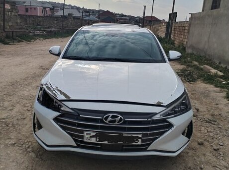 Hyundai Elantra 2020