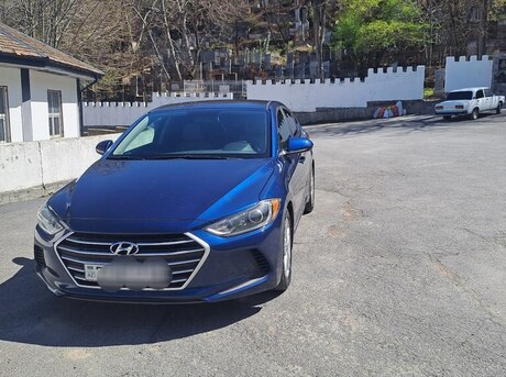 Hyundai Elantra 2016