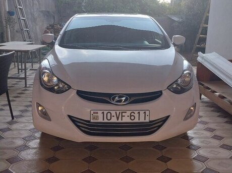 Hyundai Elantra 2013