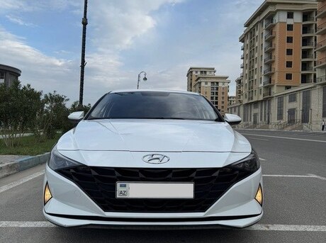Hyundai Elantra 2021
