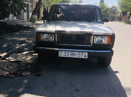 LADA (VAZ) 2107 2011