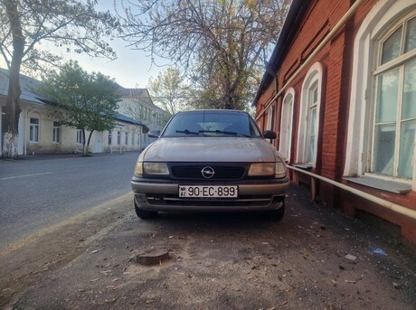 Opel Astra 1995