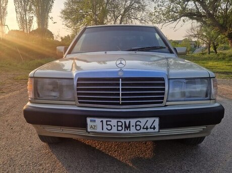 Mercedes 190 1992