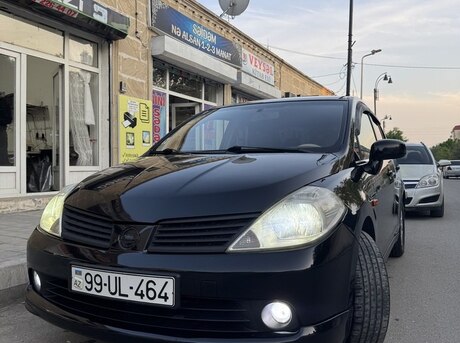 Nissan Tiida 2006