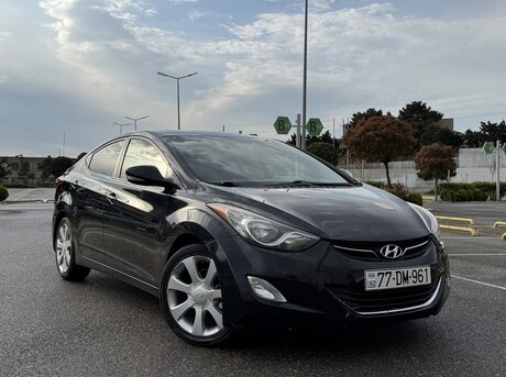 Hyundai Elantra 2012