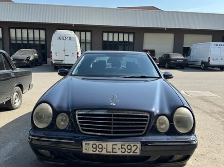 Mercedes E 240 2000