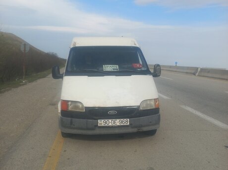 Ford Transit 2000