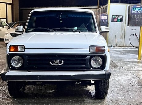 LADA (VAZ) Niva 2012