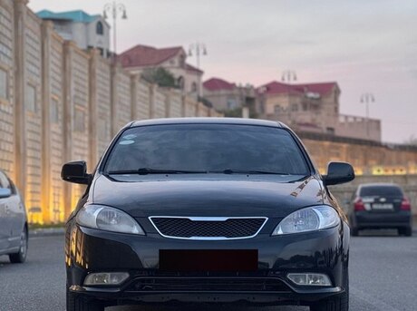 Daewoo Gentra 2014