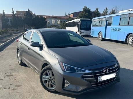 Hyundai Elantra 2019