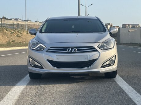 Hyundai i40 2012