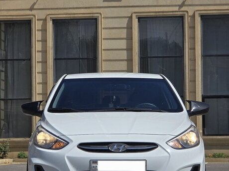 Hyundai Accent 2015