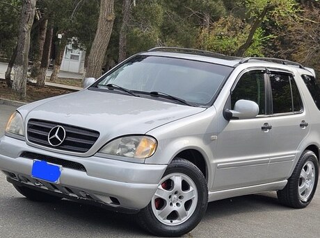 Mercedes ML 320 4MATIC 2000